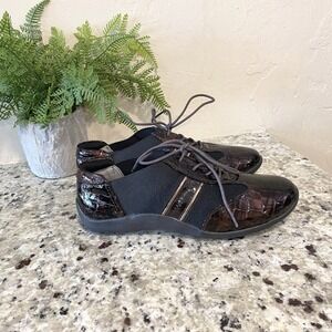 BROWN AND BLACK COCODILE ROSS HOMMERSON NANCY TENNIS SHOE